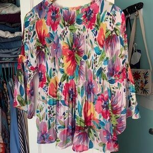 Adorable floral blouse